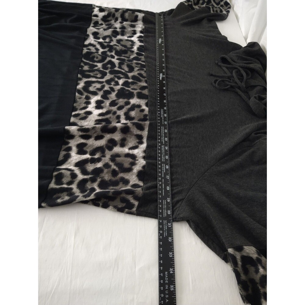 Size 6XL Animal Print Color Block Hoodie Lightweight Black Gray Made in USA - Picture 4 of 8